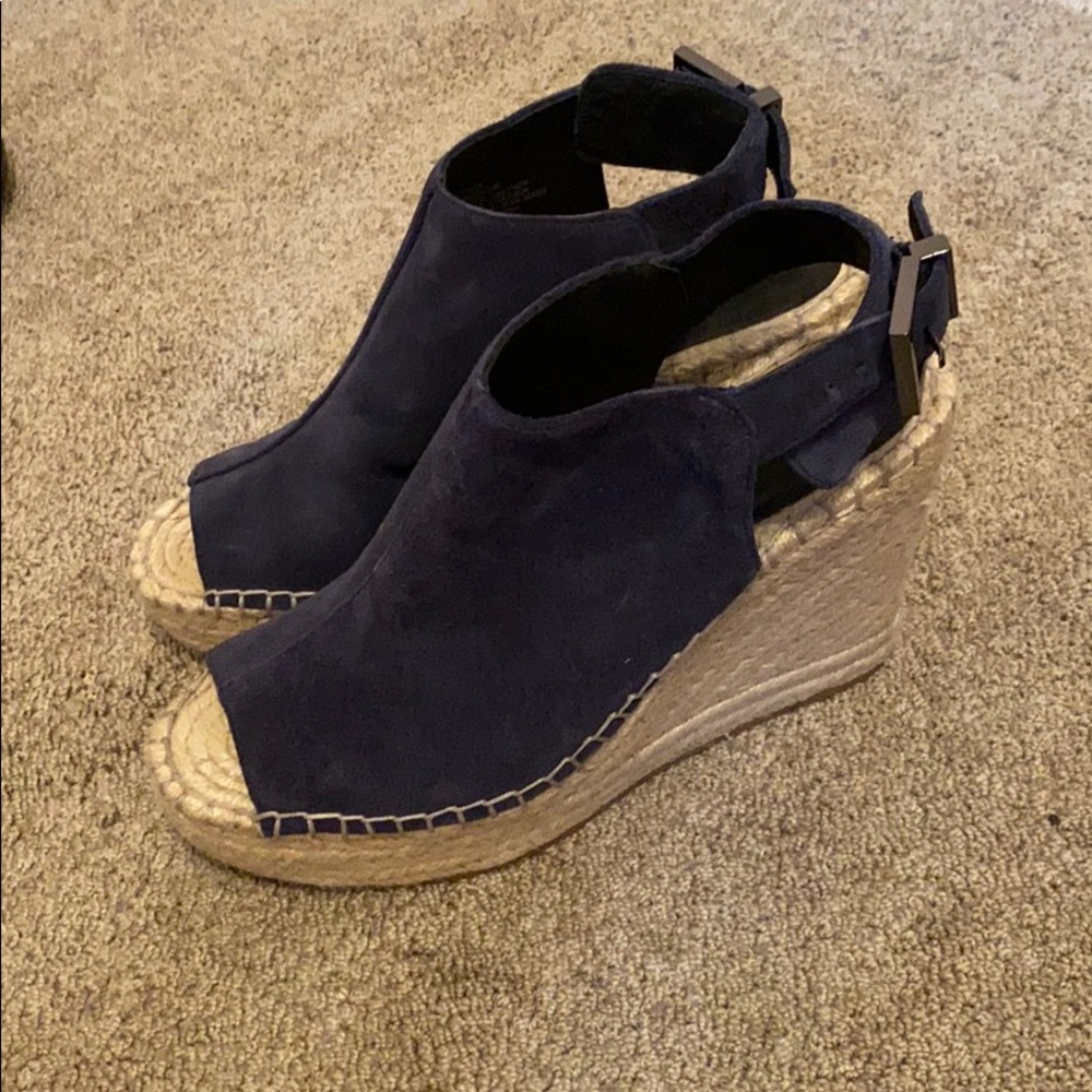 Kenneth Cole Wedges size 7